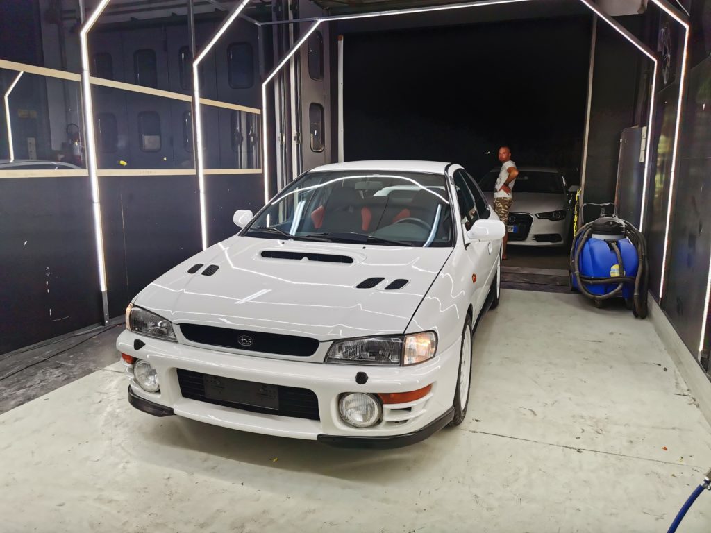 Subaru Impreza WRX vista frontale